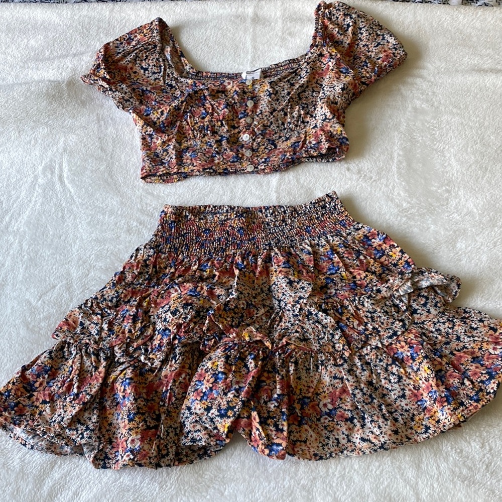 NWOT Two piece floral summer set